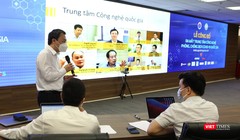 Thứ trưởng Nguyễn Huy Dũng giới thiệu về Trung tâm công nghệ phòng, chống dịch COVID-19 Quốc gia.