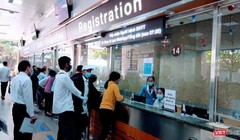 Người dân chỉ sử dụng một loại giấy tờ căn cước công dân khi đi khám bệnh vì đã tích hợp sử dụng thẻ căn cước công dân thay cho thẻ bảo hiểm y tế.