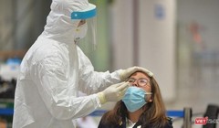 Chính phủ đặt mục tiêu tăng cường vận động người dân tiêm vaccine, đi từng ngõ, gõ từng nhà, rà từng người để triển khai việc tiêm vaccine bảo đảm tiến độ nhanh nhất có thể.