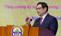 Từ kinh nghiệm qua nhiều vị trí công tác tại nhiều cơ quan, nhiều cấp khác nhau, Thủ tướng cho biết trong nhiều trường hợp còn thiếu các số liệu, dữ liệu để đưa ra các quyết định, chính sách.