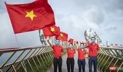 Quảng bá du lịch tại Cầu Vàng trên Khu du lịch Sun World Bà Nà Hills (Đà Nẵng).