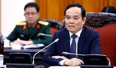 Phó Thủ tướng Trần Lưu Quang.