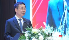 Chính phủ tạo ra môi trường sống, làm việc online, tạo ra niềm tin trong nền kinh tế số - theo quan điểm của Bộ trưởng Nguyễn Mạnh Hùng.