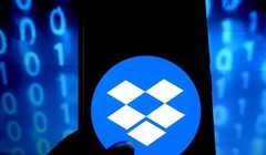 Kẻ lừa đảo dụ dỗ nạn nhân chấp thuận yêu cầu bằng cách truy cập vào đường link được đính kèm.