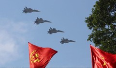 Chiêm ngưỡng những khoảnh khắc máy bay trình diễn ấn tượng trong đại lễ 30/4 do người dân ghi lại