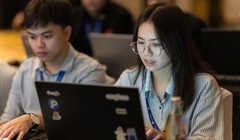 Các sinh viên Việt Nam trong quá trình thi. Ảnh: Nhật Linh