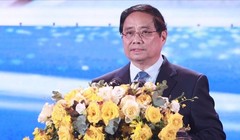 Thủ tướng khẳng định báo chí đã thể hiện vai trò dẫn dắt, thông tin chính xác, kịp thời, có tinh thần phản biện, định hướng dư luận xã hội, tạo đồng thuận xã hội. Ảnh: VGP