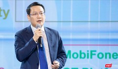 Ông Vũ Kiêm Văn nêu rõ quan điểm Việt Nam bứt phá về công nghệ và chuyển đổi số thì không thể chỉ đi một mình. Việc chủ động tham gia vào các chuỗi giá trị, chuỗi đổi mới toàn cầu là điều bắt buộc.