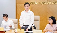 Thứ trưởng Bộ KH&CN Bùi Hoàng Phương chủ trì Họp báo thường kỳ tháng 7/2025.