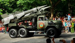 Tổ hợp tên lửa phòng không S-125-VT là một trong những thành phần nòng cốt của hệ thống phòng thủ bờ biển.