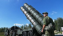 Hệ thống phòng không S-400 đầy uy lực của Nga 