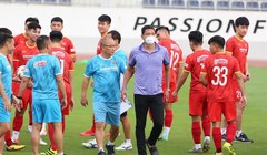 HLV Park Hang Seo chọn Anh Đức làm phó 