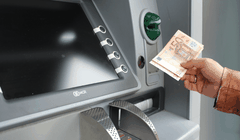 FBI gần đây đã cảnh báo các ngân hàng trên toàn thế giới rằng bọn tội phạm mạng sẵn sàng thực hiện hành vi rút hàng loạt tiền mặt từ thẻ ATM.