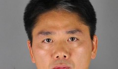 CEO trang thương mại điện tử số 2 Trung Quốc JD.com vừa bị bắt tại Mỹ về các cáo buộc liên quan đến tình dục (Ảnh: AP)