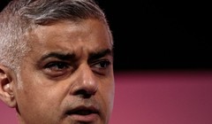 Thị trưởng London Sadiq Khan (Ảnh: Newsweek)