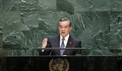 Ngoại trưởng Trung Quốc Vương Nghị trong bài phát biểu trước Đại hội đồng LHQ (Ảnh: Reuters)