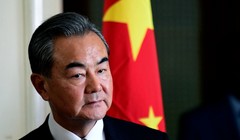 Ngoại trưởng Vương NGhị kêu gọi các nước ngừng đổ lỗi cho nhau về đại dịch COVID-19 (Ảnh: AFP)