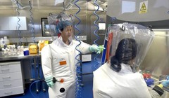 Mỹ nói có bằng chứng mới cho thấy virus corona bắt nguồn từ một phòng thí nghiệm ở Trung Quốc (Ảnh: AP)