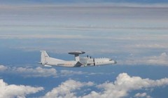 Máy bay KJ-500 của Trung Quốc đi vào ADIZ của Đài Loan trong hôm 2/10 (Ảnh: EPA)