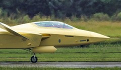 Nhiều bức ảnh và video về phiên bản 2 chỗ ngồi của chiến đấu cơ tàng hình J-20 đã xuất hiện trên các mạng xã hội Trung Quốc (Ảnh: Handout)