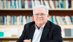 Nhà ngoại giao kỳ cựu Chas Freeman (Ảnh: Handout)