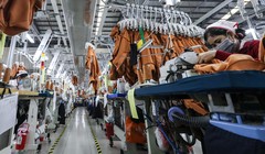 Nhiều người ở Trung Quốc lo ngại về khả năng bị mất danh hiệu "công xưởng thế giới" vào tay Việt Nam (Ảnh: Nikkei)