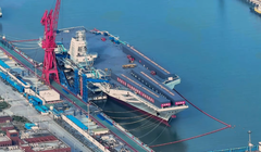 Hình ảnh mới nhất về tàu sân bay Phúc Kiến của Trung Quốc (Ảnh: Weibo)