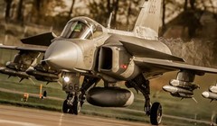 Chiến đấu cơ Gripen của Thụy Điển không cạnh tranh nổi với các đối thủ nặng ký của các nước khác (Ảnh: MW)