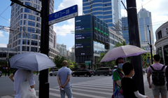 Nhiều chủ sở hữu nhà tại Thượng Hải phải hạ giá mới bán được nhà (Ảnh: SCMP)