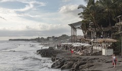 Bali, một trong số những điểm du lịch nổi tiếng nhất trong khu vực, chứng kiến số lượng khách đặt phòng khách sạn giảm (Ảnh: Bloomberg)