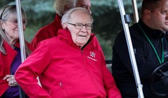 Warren Buffett nổi tiếng là một trong những nhà đầu tư thành công nhất mọi thời đại (Ảnh: WSJ)