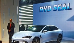 Cổ phiếu của nhà sản xuất ô tô Trung Quốc BYD, niêm yết tại Trung Quốc tăng hơn 5% (Ảnh: Getty)