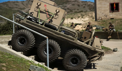 Quân đội các nước đang chạy đua phát triển các phương tiện chiến đấu tự hành (Ảnh: Getty)