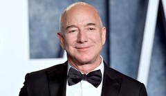 Theo Bloomberg, giá trị tài sản ròng của Jeff Bezos là 200 tỉ USD tính tại ngày 4/3 (Ảnh: WSJ)