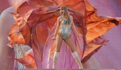 Taylor Swift trên sân khấu vào ngày 27/7/2024 tại Munich, Đức (Ảnh: Getty)