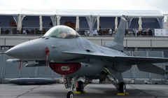 Chiến đấu cơ F-16 mà phương Tây viện trợ cho Ukraine (Ảnh: Forbes)