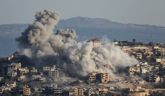 Một cuộc tấn công của Israel ở Khiam, Lebanon, ngày 20/10 (Ảnh: Reuters)