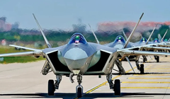 Chiến đấu cơ tàng hình Chengdu J-20 bắt đầu được biên chế vào tháng 9/2017. Ảnh: Không quân PLA