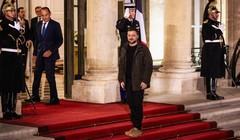 Nhà lãnh đạo Ukraine Vladimir Zelensky trước cuộc gặp Tổng thống đắc cử Mỹ Donald Trump tại Pháp. Ảnh: Getty.