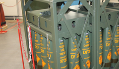 Công ty con của Rheinmetal chuyên sản xuất đạn pháo 155mm cho Ukraine. Ảnh: Getty.