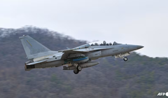 Một máy bay chiến đấu FA-50 của Không quân Hàn Quốc cất cánh tại một căn cứ không quân ở Wonju trong một cuộc tập trận không quân. Ảnh: AFP.