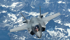 Mẫu chiến đấu cơ thế hệ thứ 5, F-35, do Mỹ sản xuất. Ảnh: Getty.