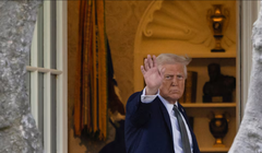 Tổng thống Mỹ Donald Trump có cuộc điện đàm với người đồng cấp Nga Vladimir Putin hôm 18/3. Ảnh: Reuters.