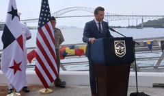 Bộ trưởng Quốc phòng Mỹ Pete Hegseth phát biểu trong chuyến thăm Panama hôm 8/4. Ảnh: Getty.