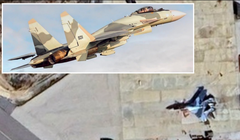 Phiên bản xuất khẩu của Su-35 tại Căn cứ Không quân Oum Bouaghi, Algeria. Ảnh: Military Watch.