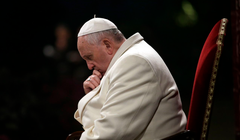 Đức Giáo hoàng Francis trong một sự kiện tổ chức gần Đấu trường La Mã ở Rome vào ngày 18/4/2014. Ảnh: Reuters.