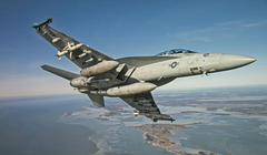 Máy bay F/A-18 có thể mang bom StormBreaker. Ảnh: Hải quân Mỹ.