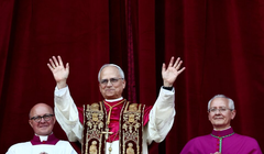 Ông Robert Prevost là vị Giáo hoàng đầu tiên đến từ Mỹ và không được nhiều người biết đến trên trường quốc tế. Ảnh: Reuters.