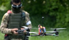 Tổng thống Donald Trump cho rằng drone đang làm thay đổi diện mạo chiến tranh hiện đại. Ảnh: Sputnik.