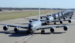 Máy bay tiếp nhiên liệu KC-135 Stratotankers của Không quân Mỹ.
